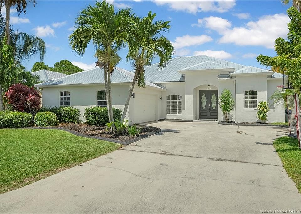 1st image of 387 NW Emilia Way