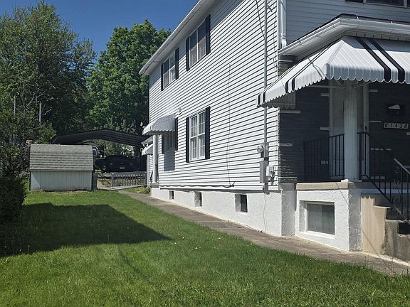 3rd image of 1438 Main St