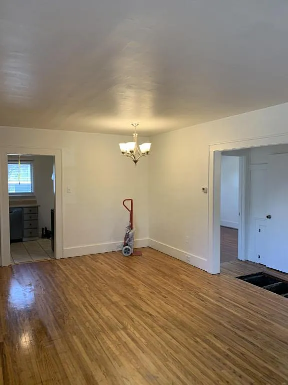 412 E 21st Ave — Photo 3