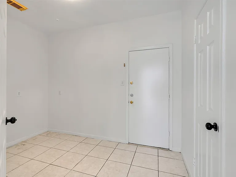 1127 Gloria Ct — Photo 26