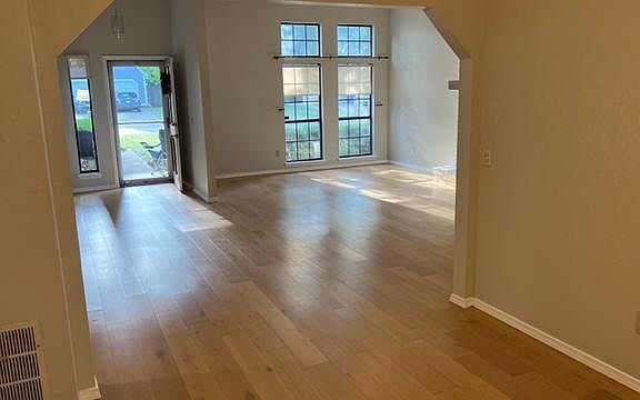 5th image of 8940 S 77th East Pl