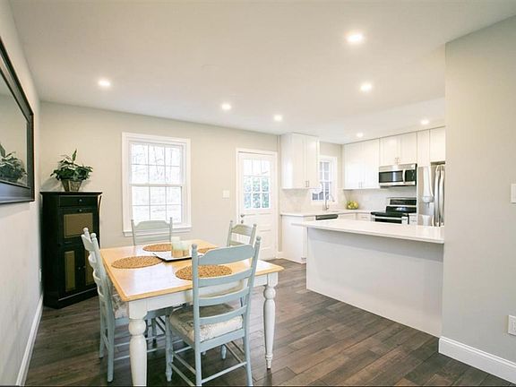 5th image of 3245 Decourcey Ct