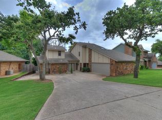 904 Carfax Rd, Edmond, OK 73034