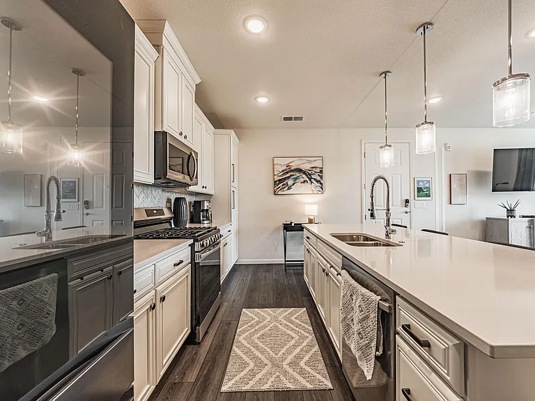 3825 Presidio Point — Photo 6