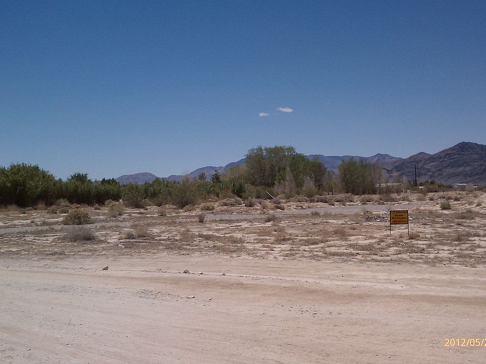 2nd image of 2350 Stonebridge Cir