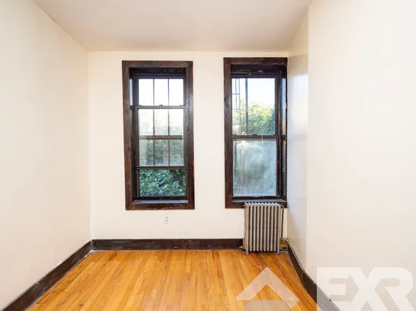 189 Stanhope Street image 12 of 14