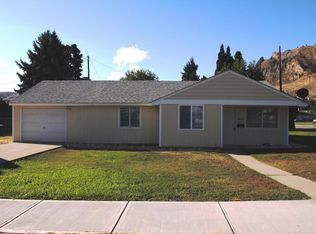 1217 Utah St, Wenatchee, WA 98801