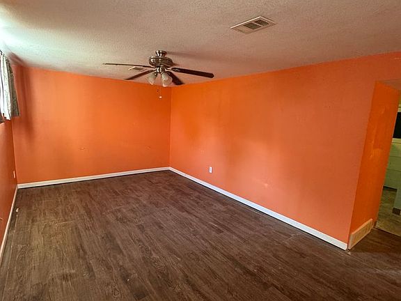 3rd image of 1724 14th Ave S #1/2