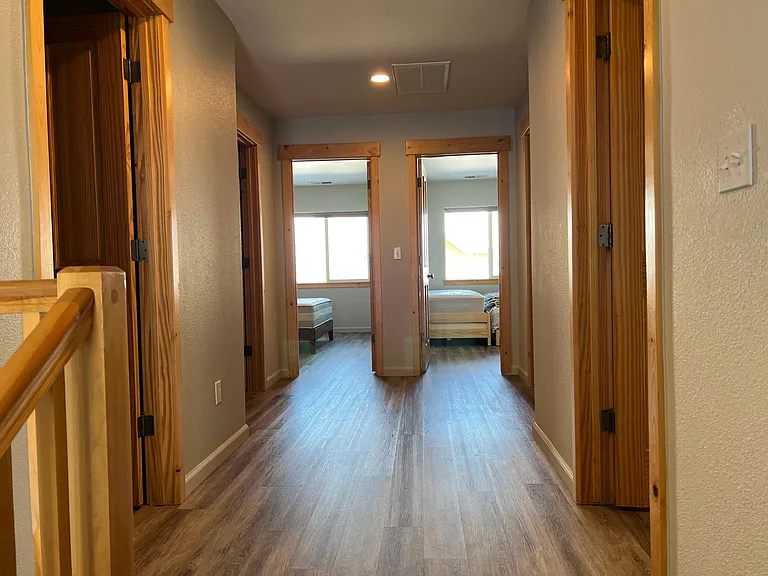10075 Nicolas Dr — Photo 12