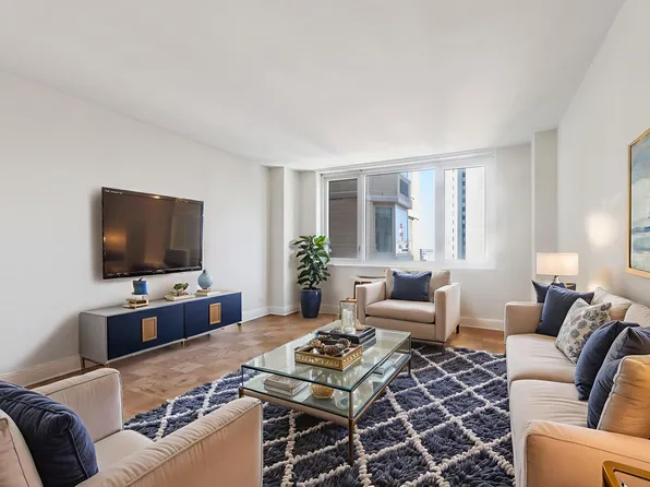400 East 71st Street image 1 of 10