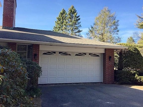 2nd image of 61 Arnold Rd