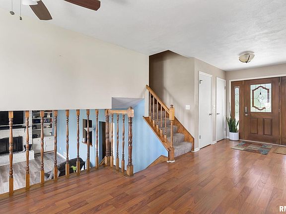 5th image of 18 Timberlane Dr