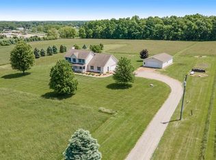 557 S Freer Rd, Chelsea, MI 48118