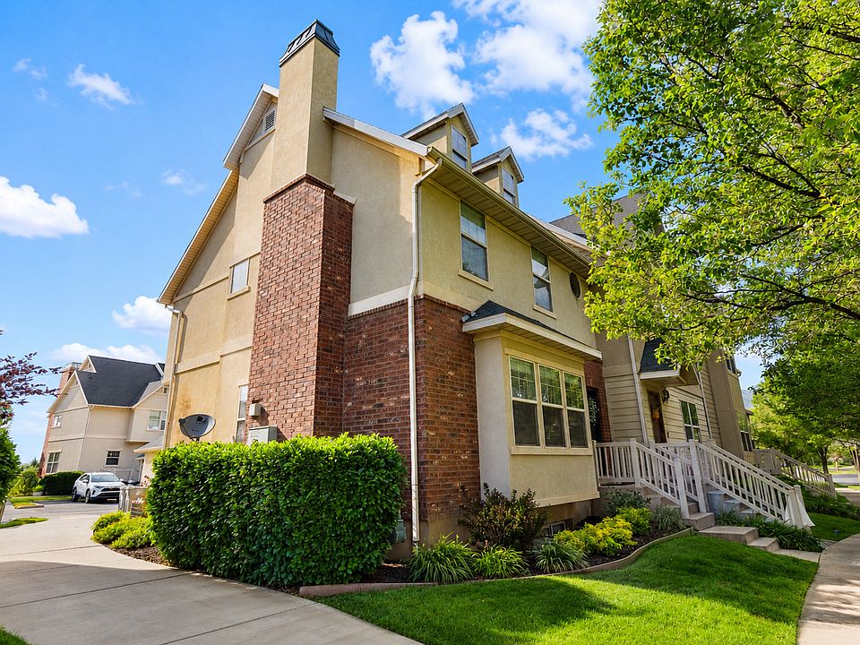 1st image of 896 S Crescent Dr