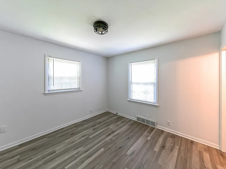2964 Werkridge Dr — Photo 23