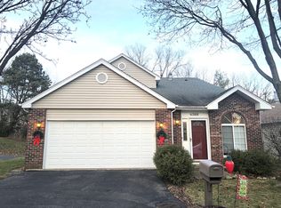 6388 Holly Ct, Lisle, IL 60532