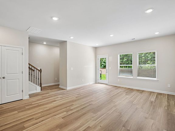 The Jewel floorplan with the Charm White interior package.