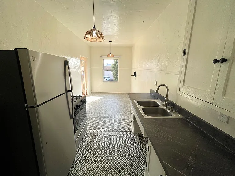 2110-2126 Thompson Blvd #&-275-287 — Photo 19