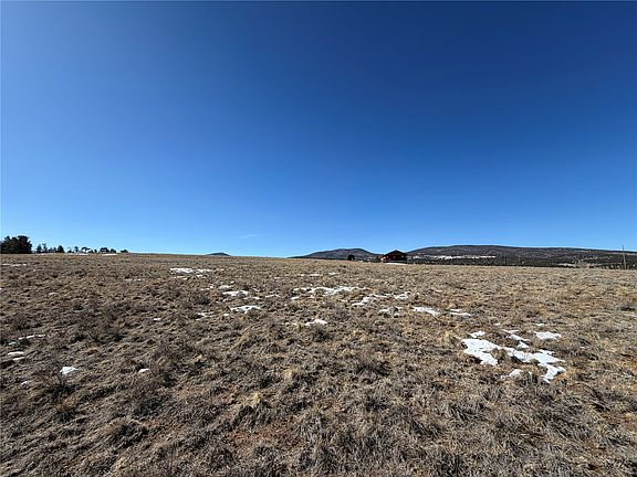 5th image of 773 Hayhook Way