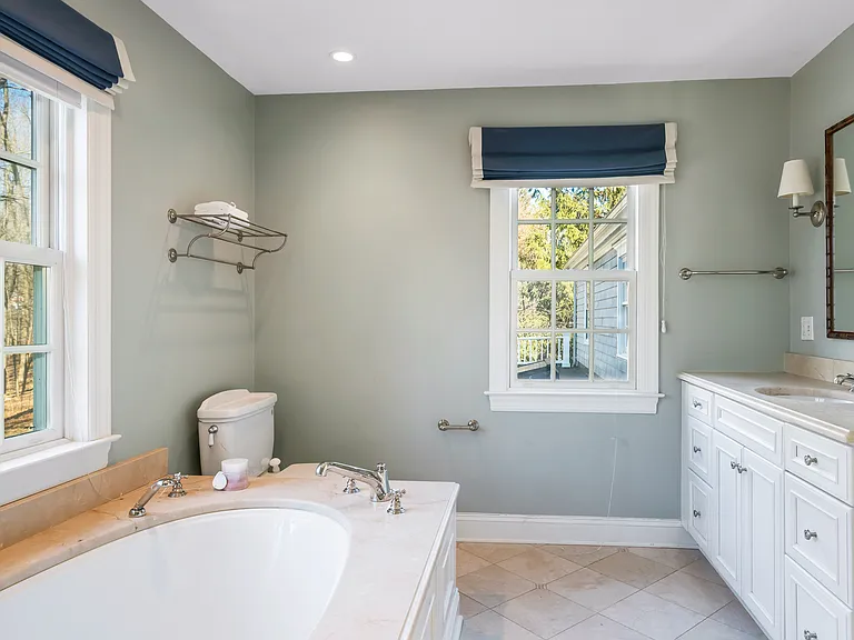 12 Norton Ln — Photo 20