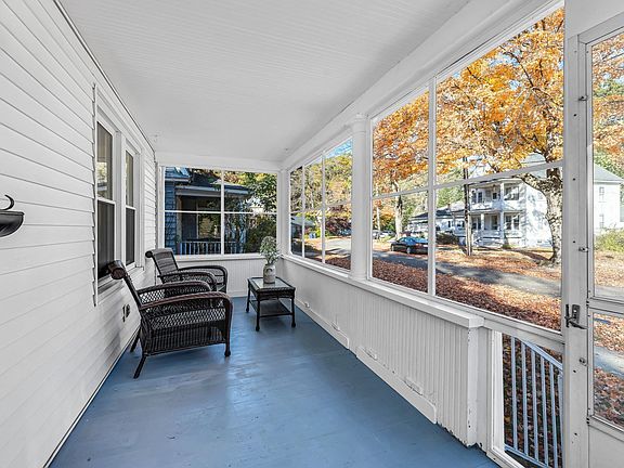 2nd image of 104 Eleanor Rd