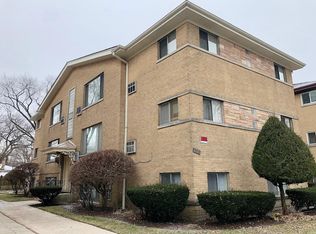 6770 N Sauganash Ave APT 2S, Chicago, IL