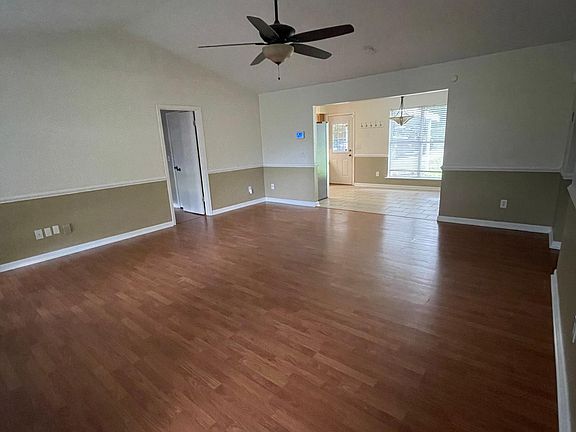2nd image of 1560 35th St