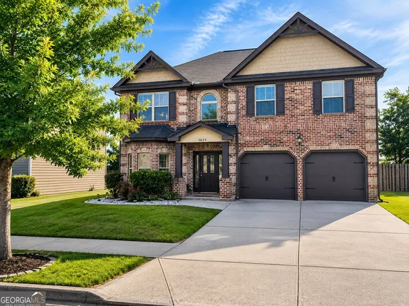 3639 Lake End Dr, Loganville, GA 30052