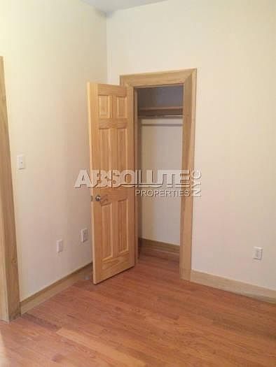 1st image of 2 Saint Nicholas Pl APT 33
