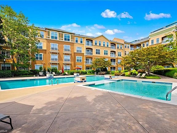 3rd image of 10 Perimeter Summit Blvd NE Unit 1201