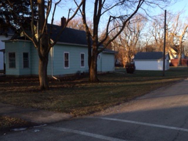 2nd image of 219 N Jackson St