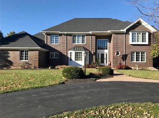 6480 Woodbriar Ln, Greenville, OH 45331