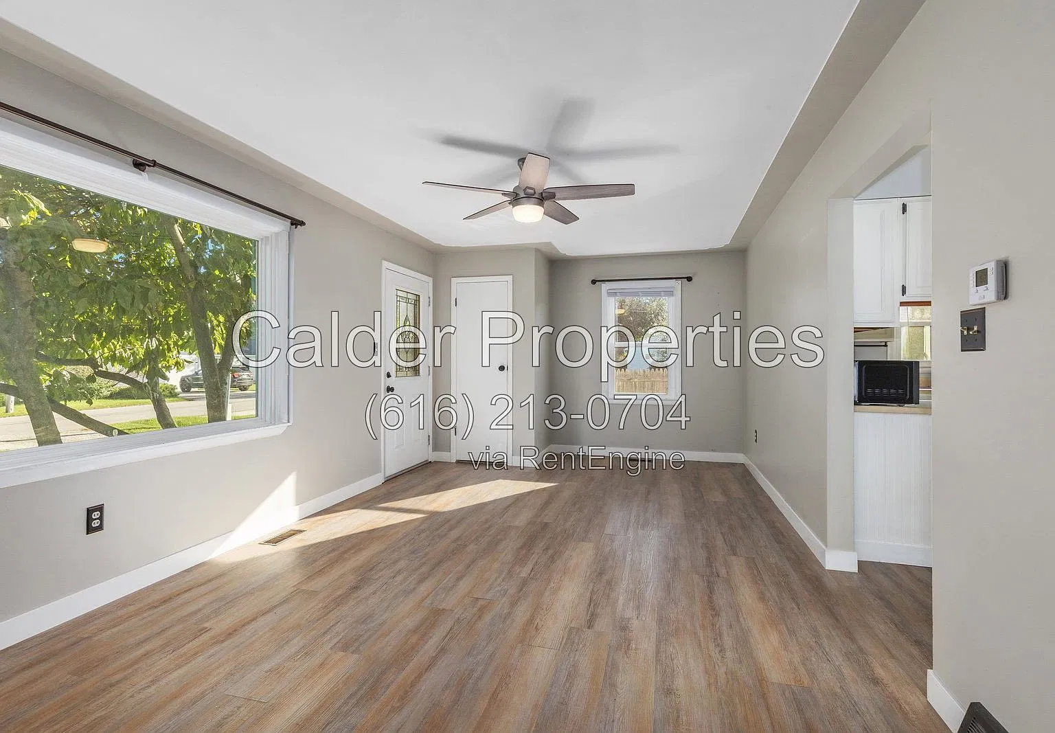 2 bed, 1.0 bath, 864 sqft, $1,600 — Photo 3