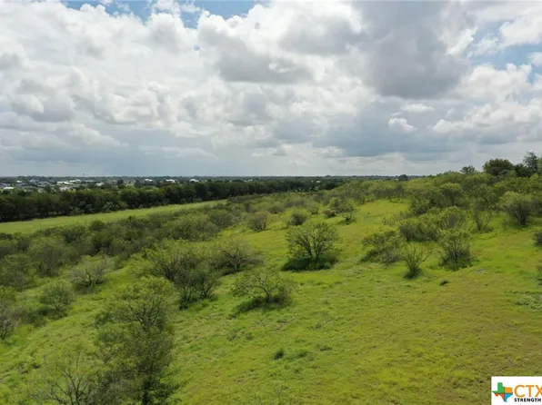 1505 Scull Rd, Martindale, TX 78655
