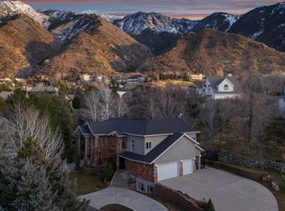 35 E Lone Hollow Dr, Sandy, UT 84092