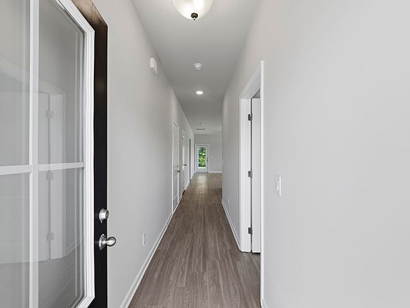 4th image of 1330 Warrens Way
