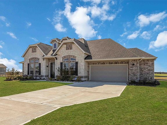 3rd image of 4005 Wildflower Pl