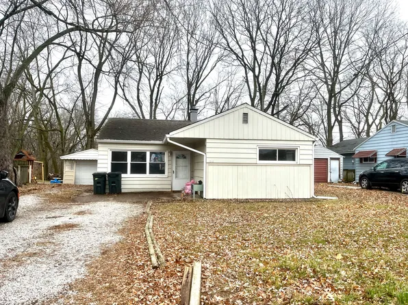 1018 Westwood Dr, Crawfordsville, IN 47933