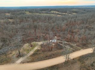 3130 Songbird Rd, Powell, MO 65730