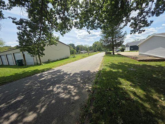 3rd image of 251 Rector Rd