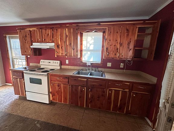 5th image of 10 Rankin St