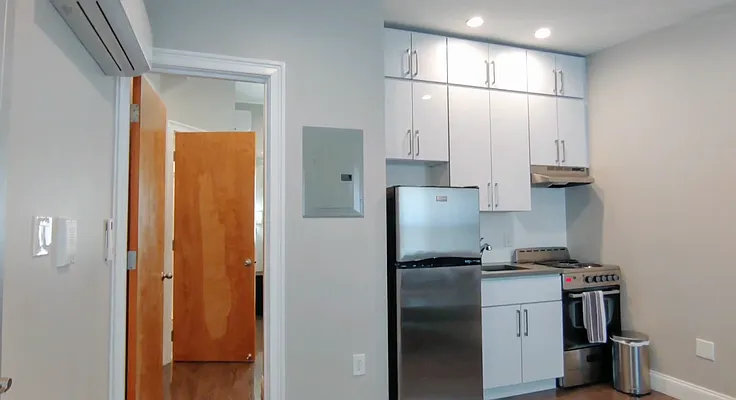 Rented by Bond New York | media 14