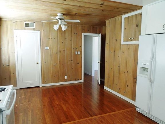 5th image of 457 Maplewood Ave