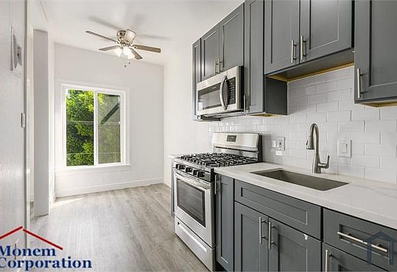 2nd image of 1623 N Mariposa Ave #301