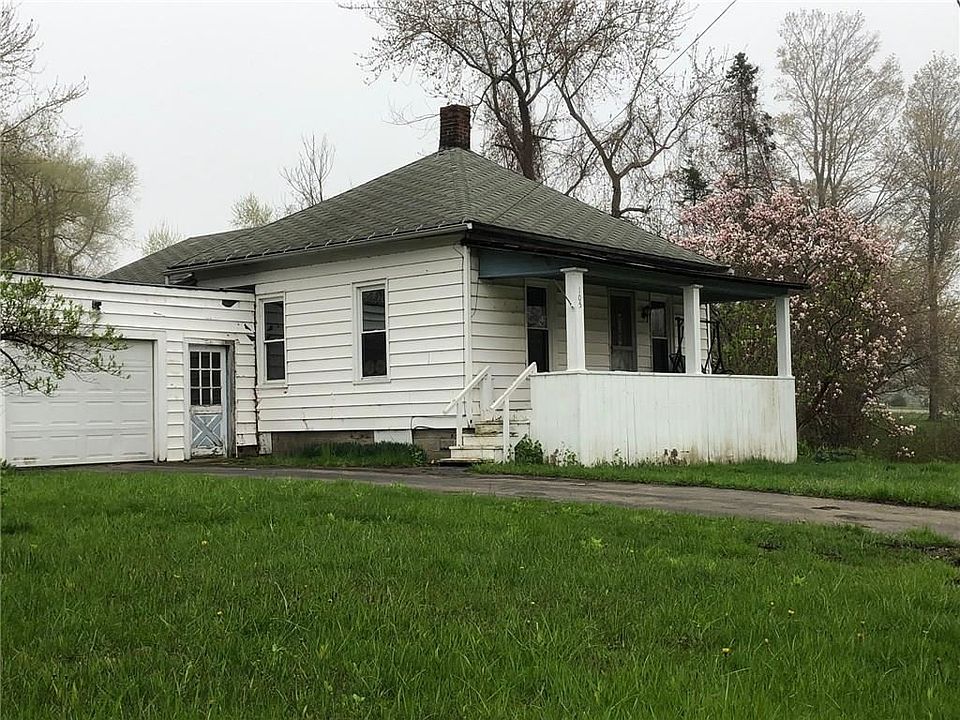 1st image of 105 West Ave