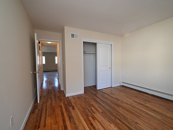 5th image of 55 Goodall St #1