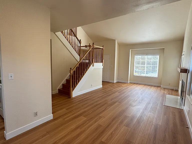 4195 Horatio Way — Photo 10