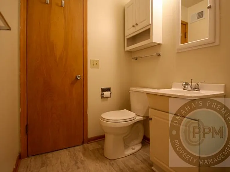 3758 S 82nd St — Photo 7