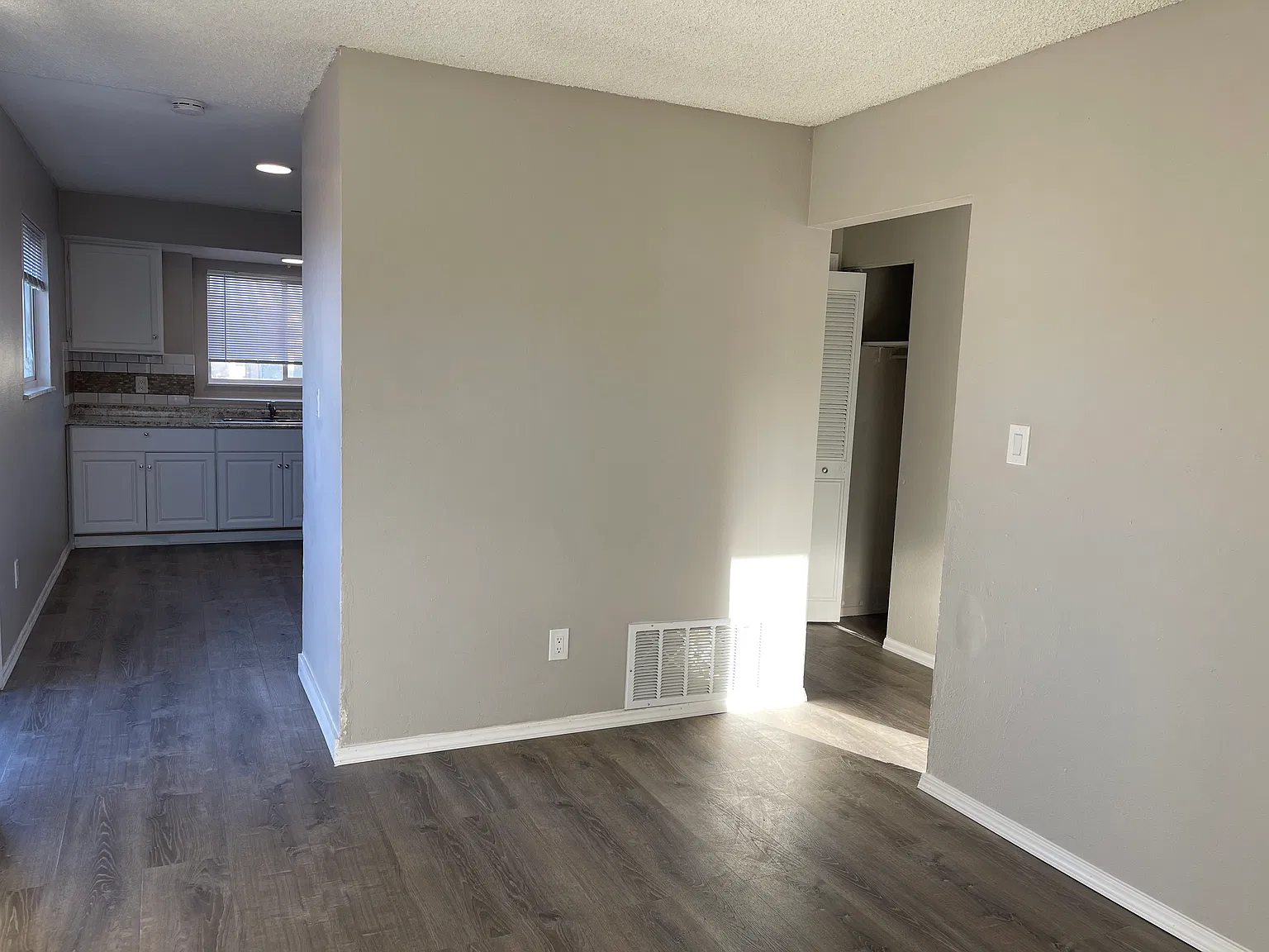 1003 Mazatlan Cir — Photo 3