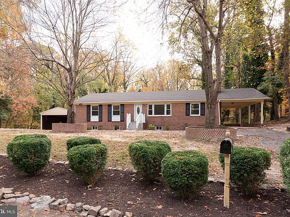 2nd image of 2001 Junaluska Cir